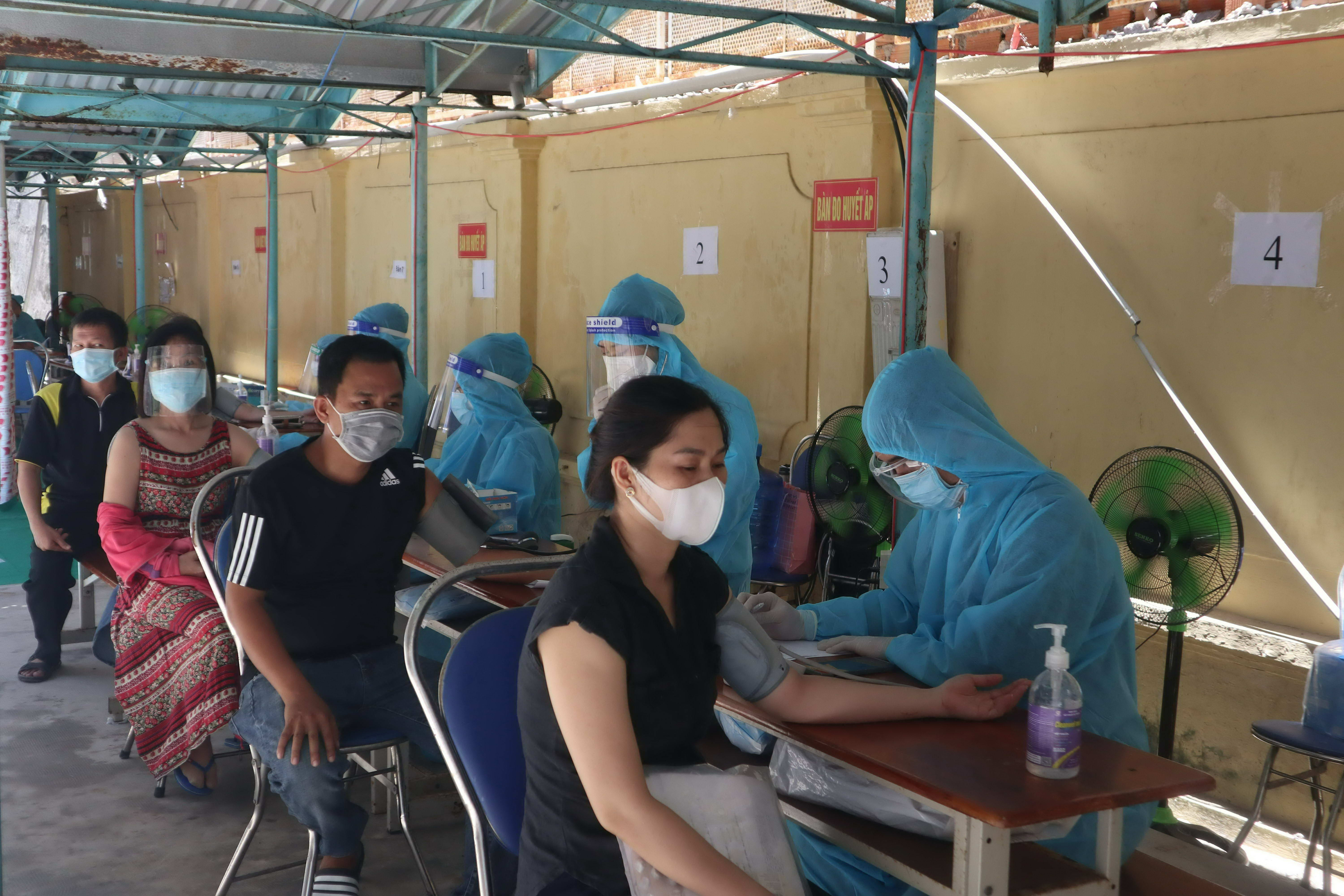Khánh Hòa ban hành kế hoạch tiêm liều bổ sung vắc-xin phòng Covid-19